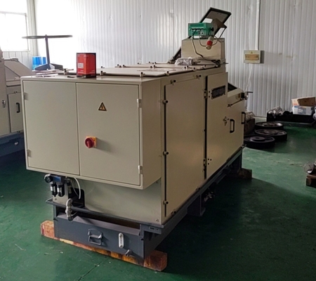 Automatische machine voor het maken van hoge snelheidstaalballen