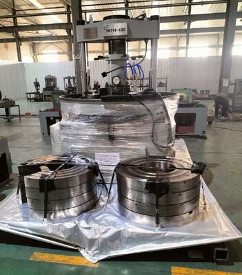 Stalen kogel flitsmachine met 45KW vermogen en 400kg laadvermogen