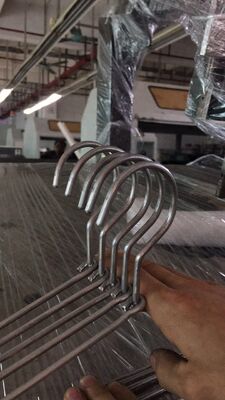 Automatische Dubbele Omgekeerde Draad Hanger Vormmachine met 2.2KW Motor voor Efficiënte Hangerproductie