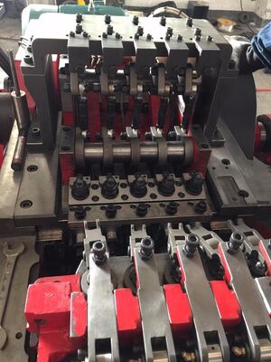 DURA Brand Blind Rivet Cold Heading Machine High-precision 380V Rivet Making Machine voor roestvrij staal 5-die 5-blow type