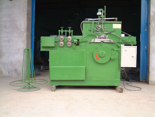 Automatische draadhangermachine met 220V/380V/440V spanning voor 27-30 stuks/min en draaddiameter van 1,5 tot 3,5 mm