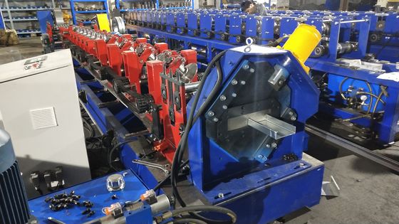 Het Verwisselbare Broodje die van C/Z Purlin Machine vormen